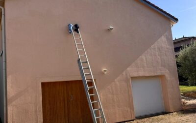 Nettoyage traces noires façade à Salaise-sur-Sanne